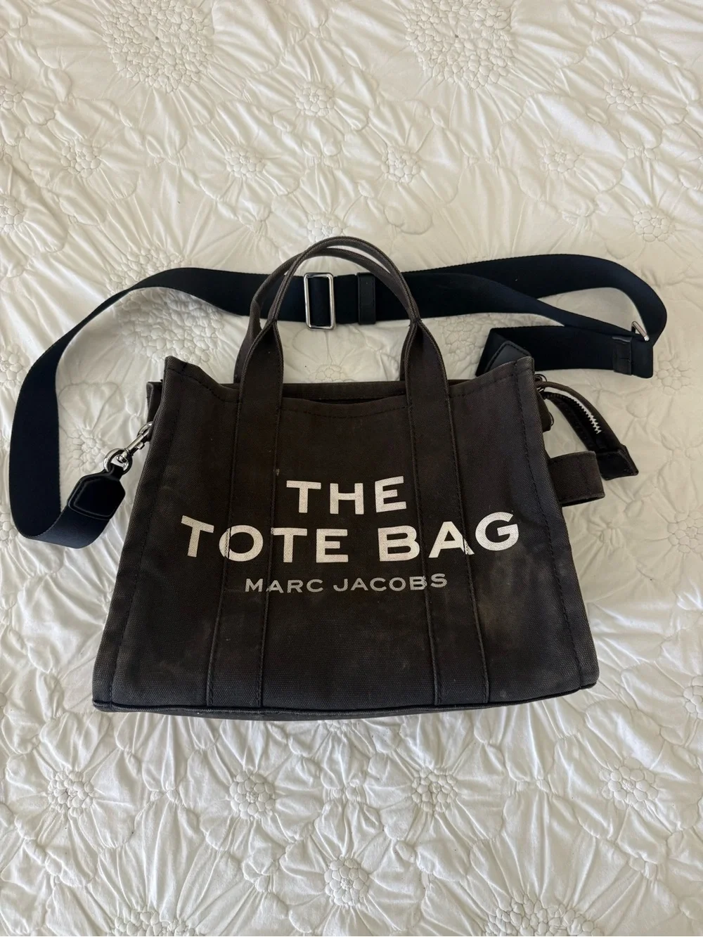 Marc Jacobs The Tote Bag in Black with White Logo - Picture 1 of 11